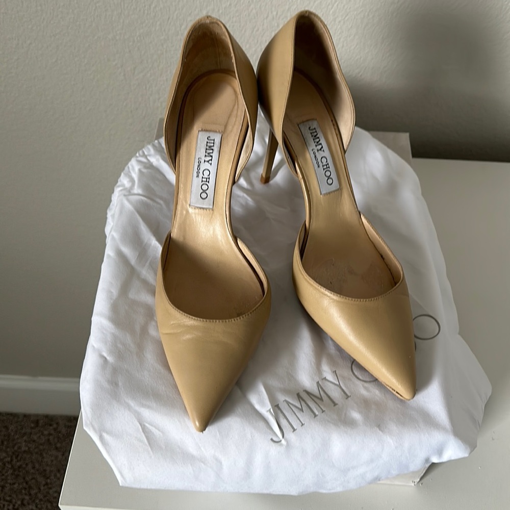 Shoes.  Coming with box and dust bag.